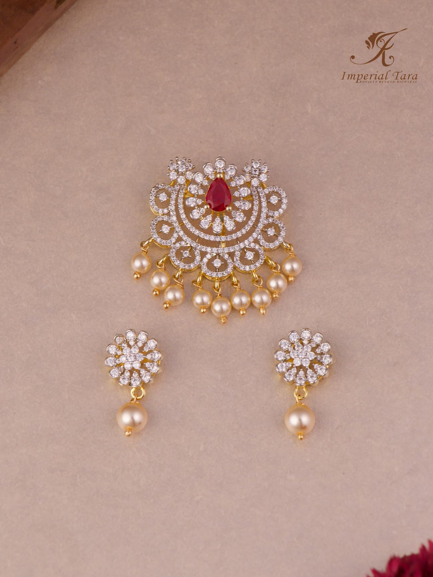 Anika  Pendant Set