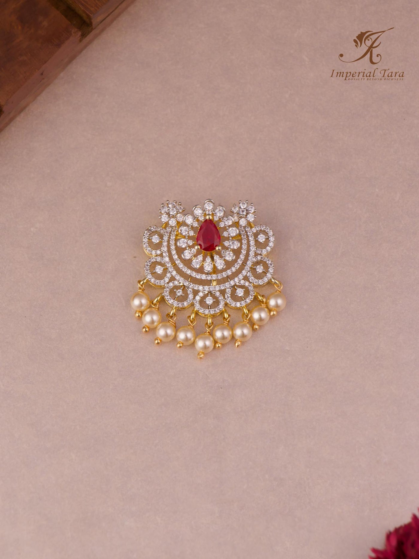 Anika  Pendant Set