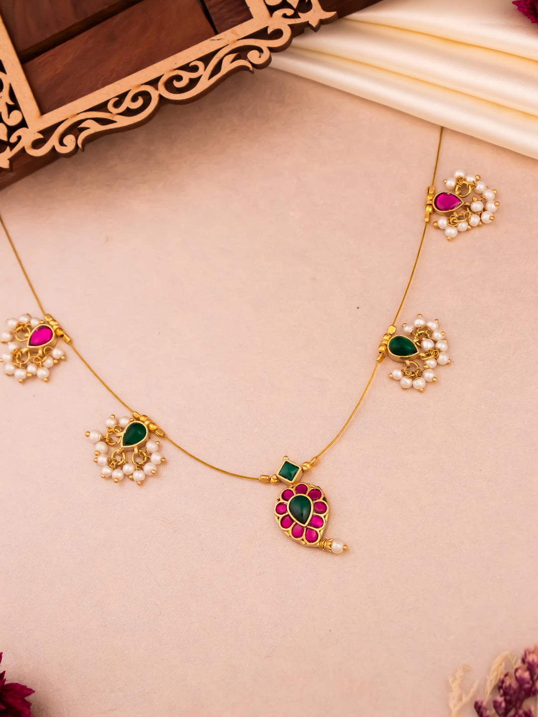 Buy Minimal Jadau Pendant Necklace Imperial Tara