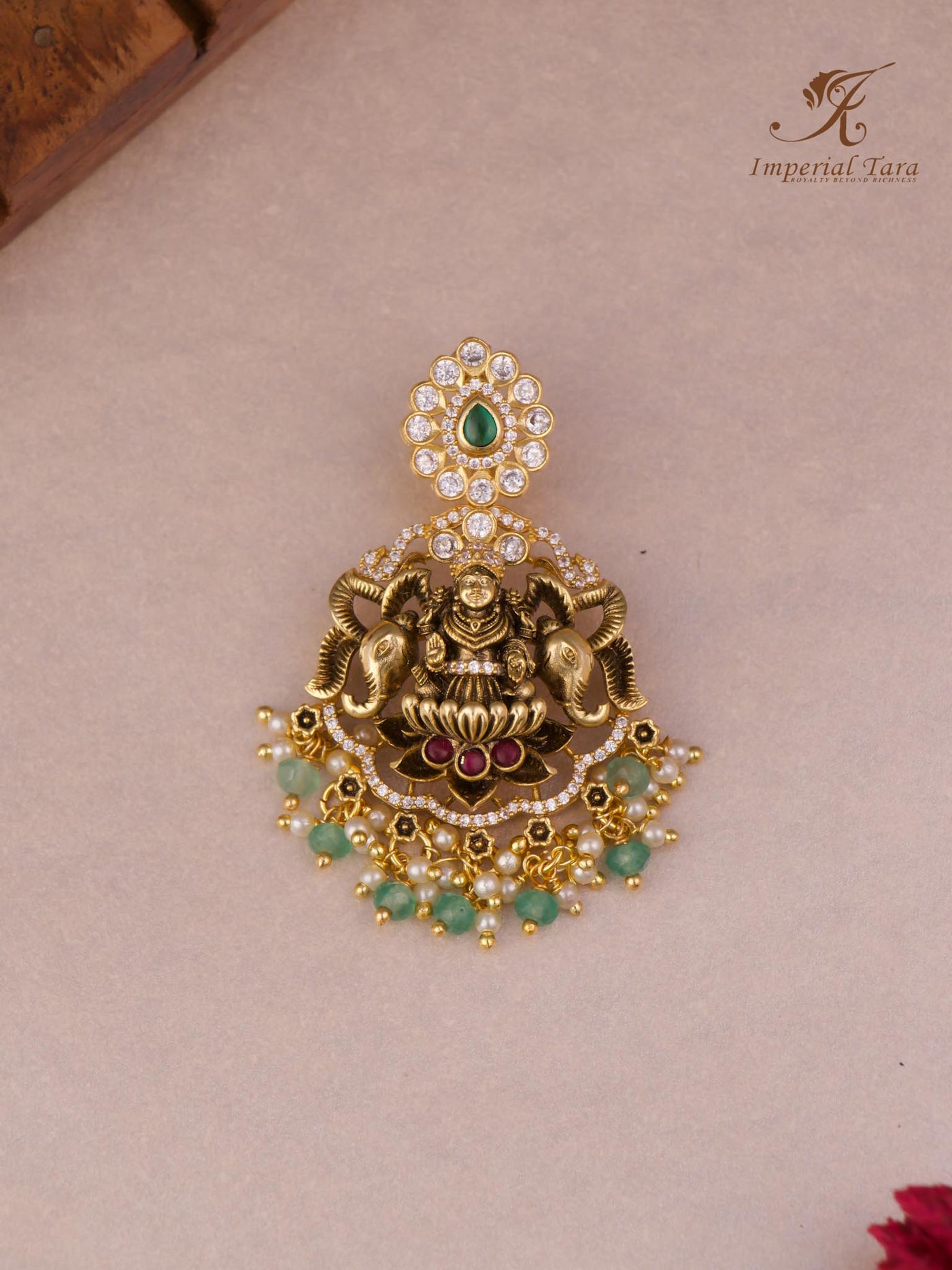 Charvi Pendant