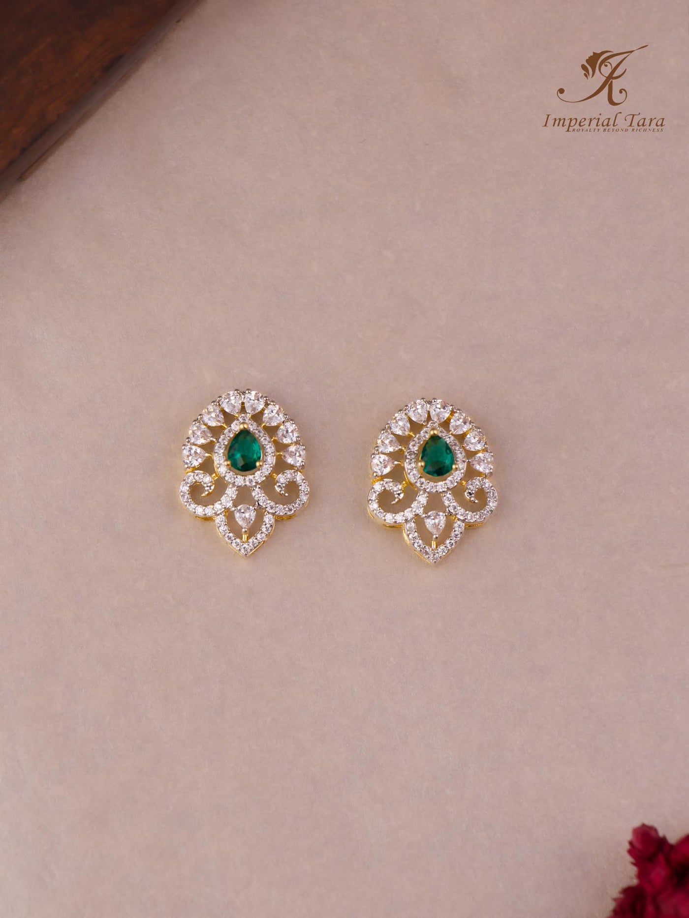 Ivy Stud Earrings