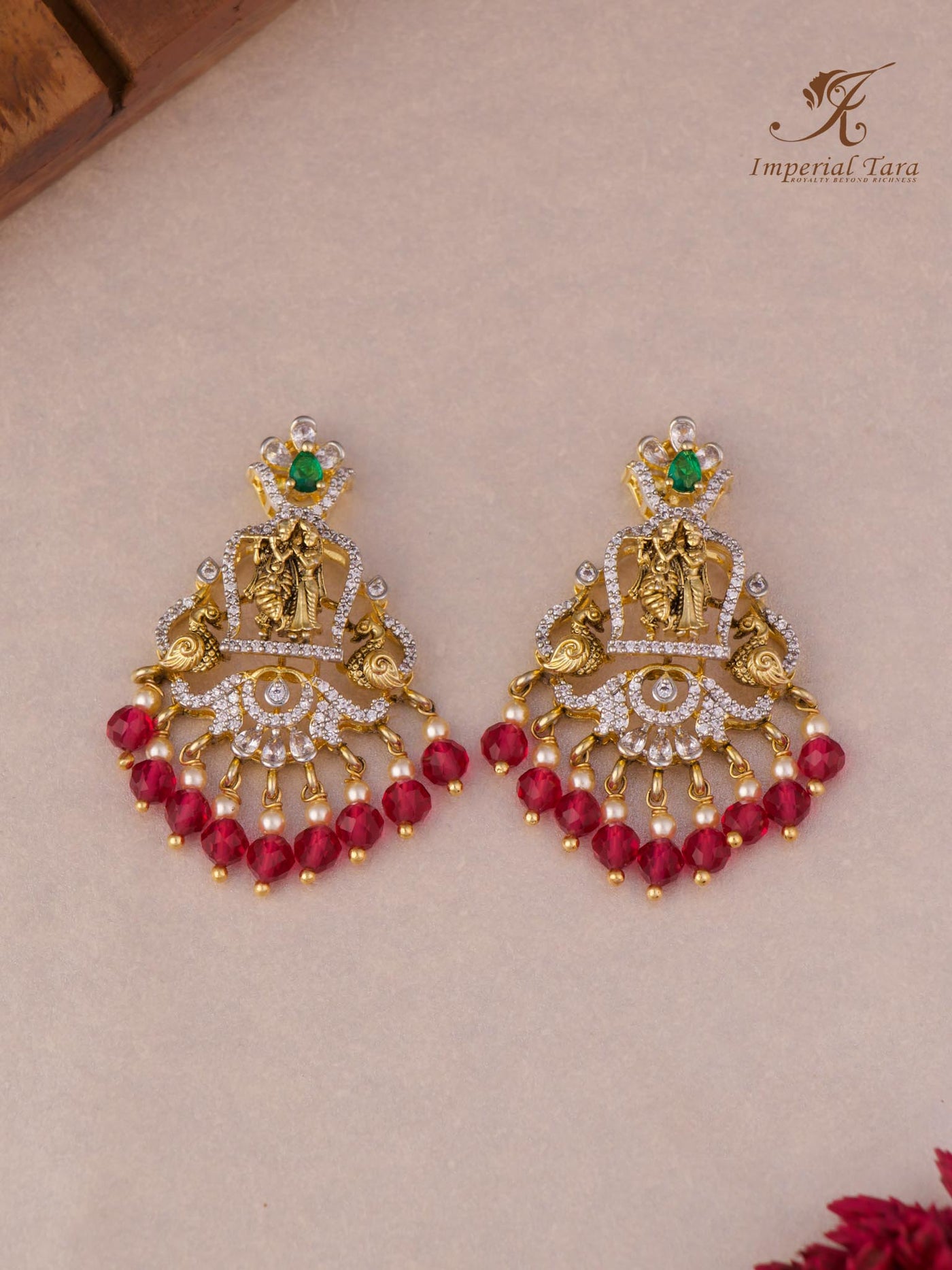 Jivika  Pendant Set