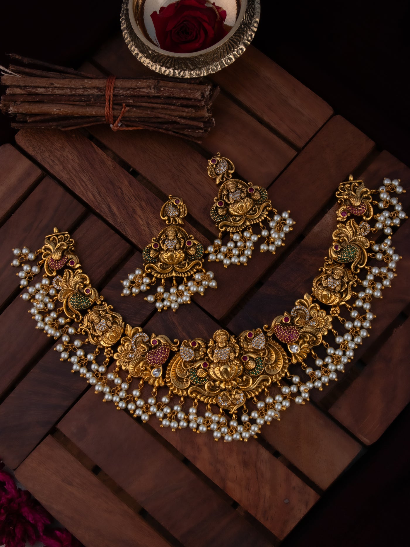 guttapusalu necklace | guttapusalu set | gold guttapusalu necklace | gutta pusalu jewellery | lakshmi antique necklace  | lakshmi devi necklace | temple pearl jewellery | temple jewellery short necklace