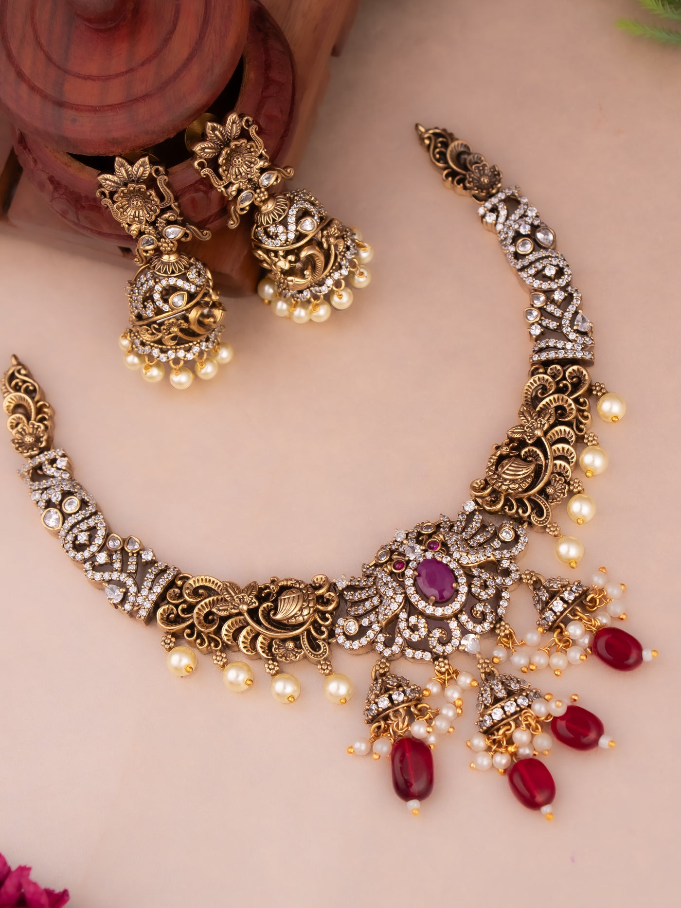 Mayil Short Matinee Necklace