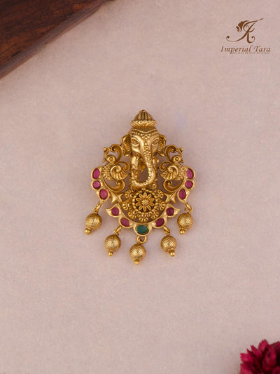 Unisex Lord Vinayaka Pendant detail of Vinaya pendant set