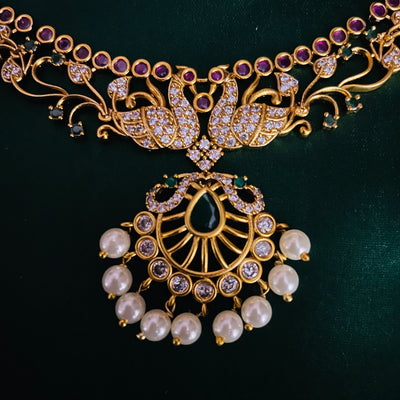 Details of peacock kemp studded pearl necklace set
