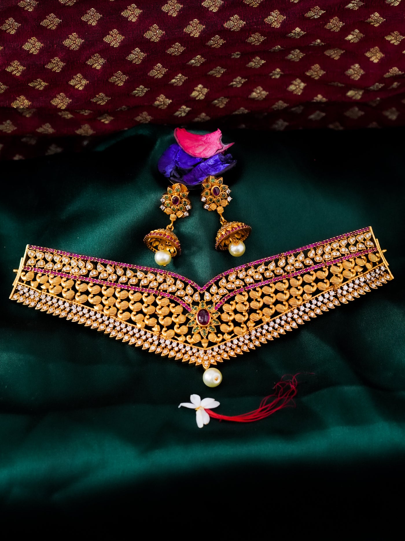 Eesha Choker Necklace